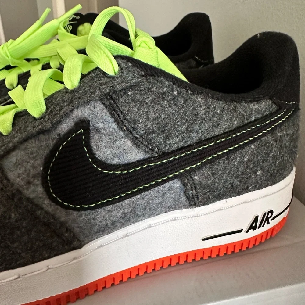 Nike Air Force 1 LV8 Halloween -Spooktacular (GS) Sneakers. New in box. 6Y/7.5 W